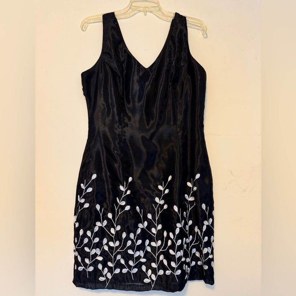 Elegant Black Dress with White Embroidery
